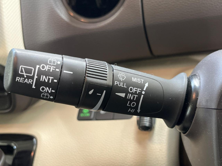 2018 Honda N-BOX DBA-JF3 (UW-6a1a54d3ccd87)[19]