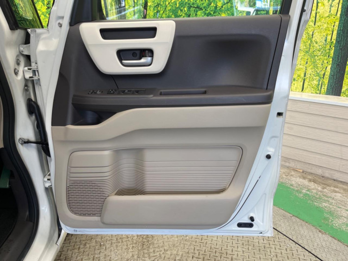 2018 Honda N-BOX DBA-JF3 (UW-6a1a54d3ccd87)[5]
