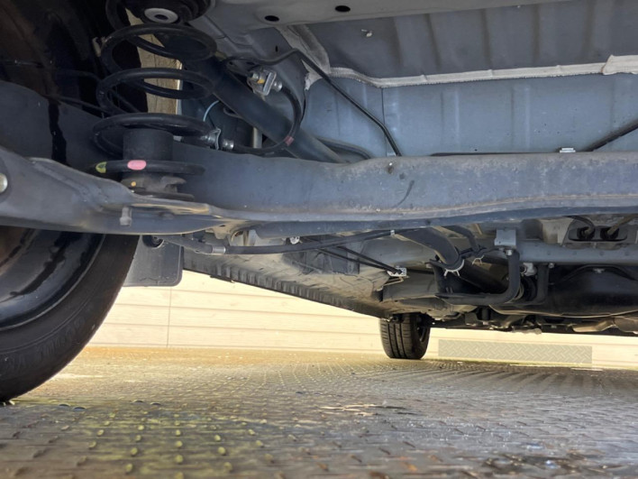 2018 Honda N-BOX DBA-JF3 (UW-6a1a54d3ccd87)[25]