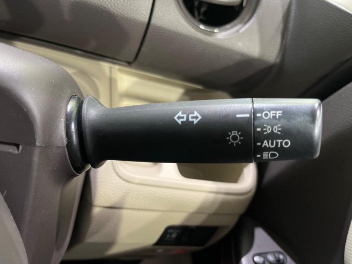 2019 Honda N-BOX DBA-JF3 (UW-6a1a54d5f12f7)[21]