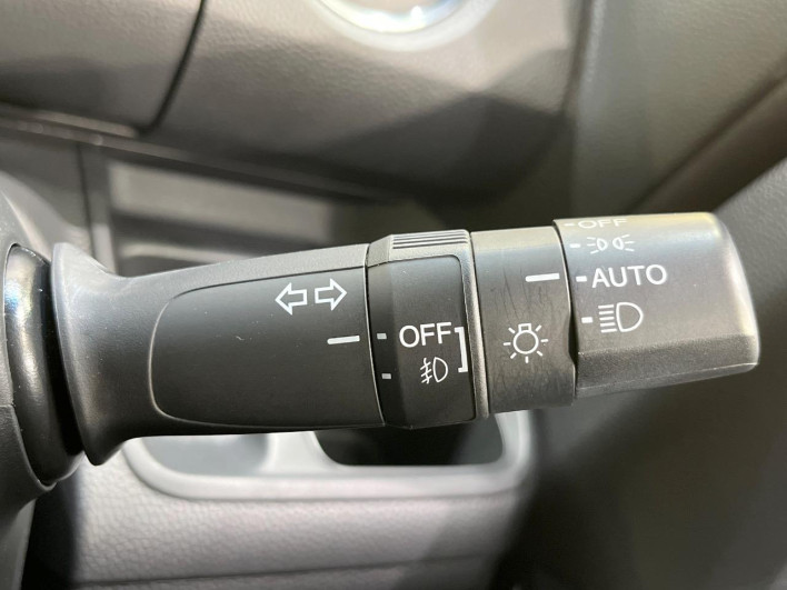 2019 Honda N-BOX CUSTOM DBA-JF3 (UW-6a1a54d6b674f)[18]
