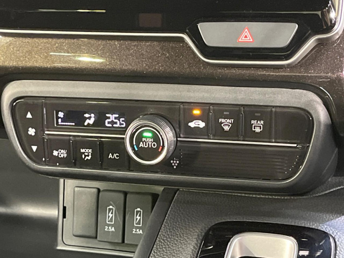2019 Honda N-BOX CUSTOM DBA-JF3 (UW-6a1a54d6b674f)[23]