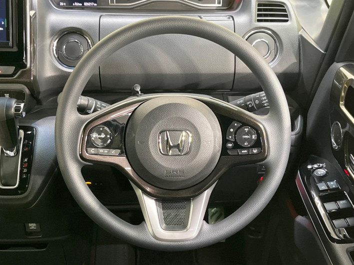 2019 Honda N-BOX CUSTOM DBA-JF3 (UW-6a1a54d6b674f)[27]