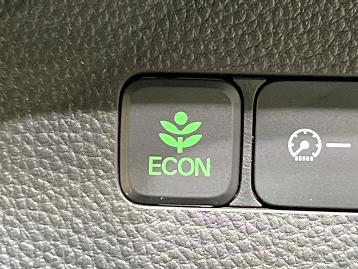 2019 Honda N-BOX CUSTOM DBA-JF3 (UW-6a1a54d6b674f)[16]