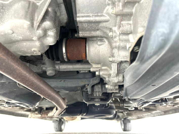 2019 Honda N-BOX CUSTOM DBA-JF3 (UW-6a1a54d83e5a4)[14]