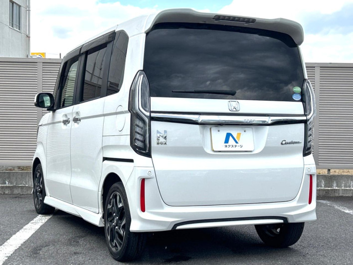 2019 Honda N-BOX CUSTOM DBA-JF3 (UW-6a1a54d83e5a4)[20]