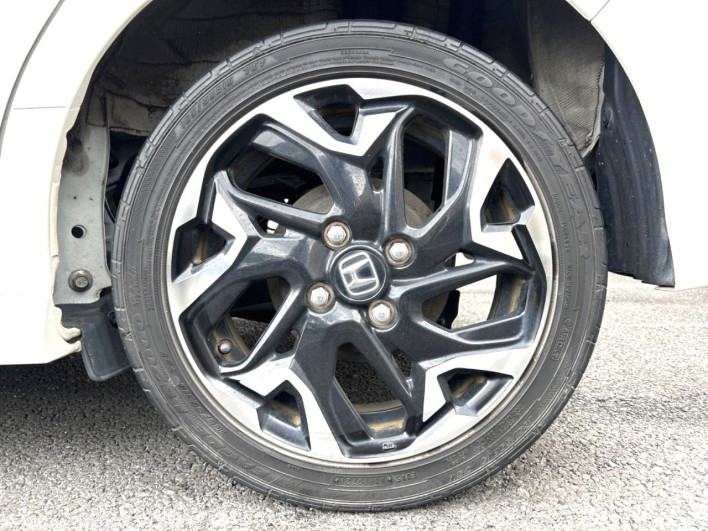 2019 Honda N-BOX CUSTOM DBA-JF3 (UW-6a1a54d83e5a4)[8]