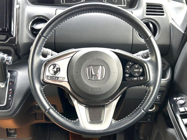 2019 Honda N-BOX CUSTOM DBA-JF3 (UW-6a1a54d83e5a4)[27]