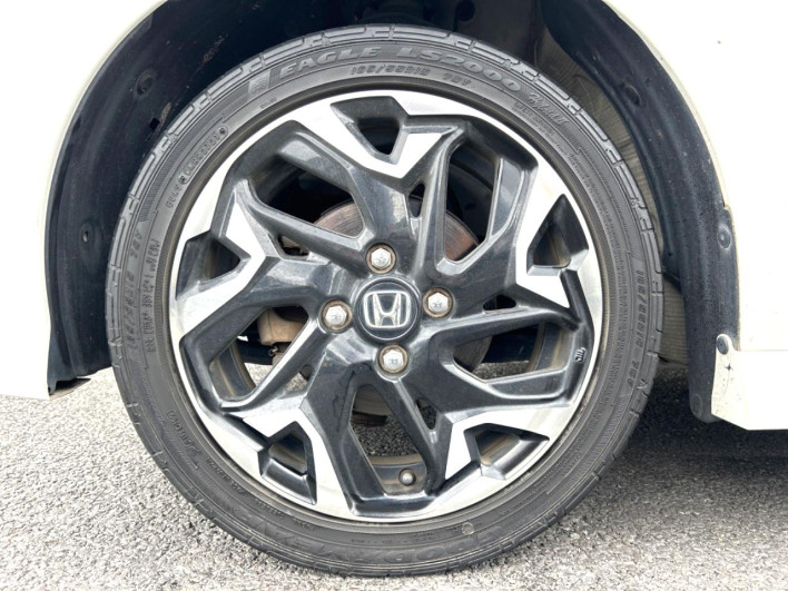 2019 Honda N-BOX CUSTOM DBA-JF3 (UW-6a1a54d83e5a4)[9]
