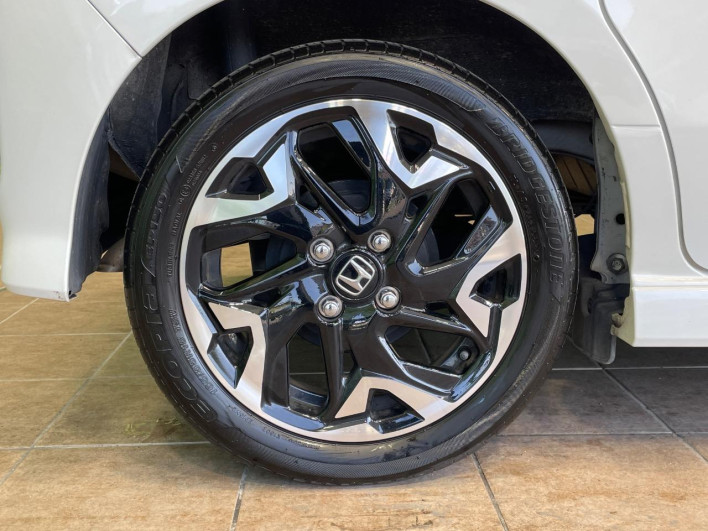 2020 Honda N-BOX CUSTOM 6BA-JF3 (UW-6a1a54d8d89c4)[25]