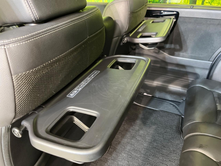 2023 Honda N-BOX CUSTOM 6BA-JF3 (UW-6a1a54da6c4d1)[28]