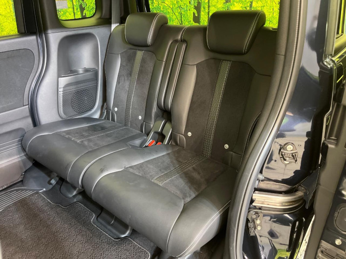 2023 Honda N-BOX CUSTOM 6BA-JF3 (UW-6a1a54da6c4d1)[26]