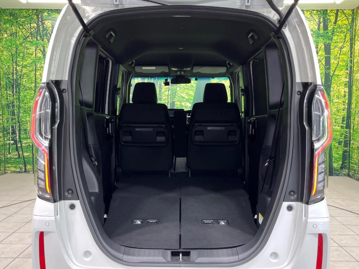 2021 Honda N-BOX CUSTOM 6BA-JF3 (UW-6a1a54db7289e)[28]