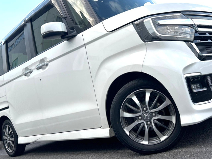 2021 Honda N-BOX CUSTOM 6BA-JF3 (UW-6a1a54dd620f8)[15]