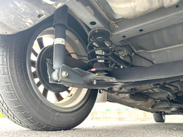 2021 Honda N-BOX CUSTOM 6BA-JF3 (UW-6a1a54dd620f8)[24]