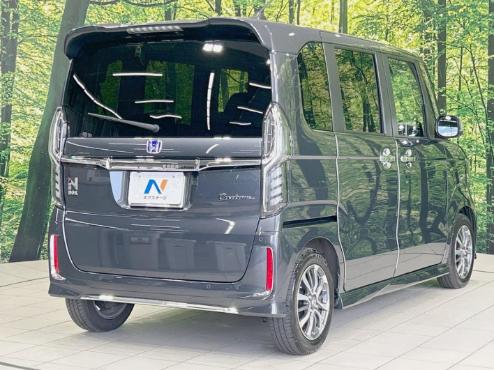2022 Honda N-BOX CUSTOM 6BA-JF3 (UW-6a1a54de06d9f)[8]
