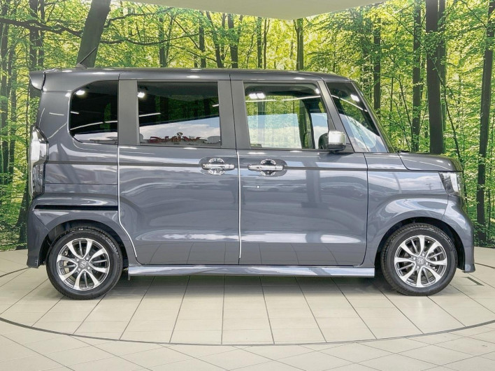 2022 Honda N-BOX CUSTOM 6BA-JF3 (UW-6a1a54de06d9f)[9]