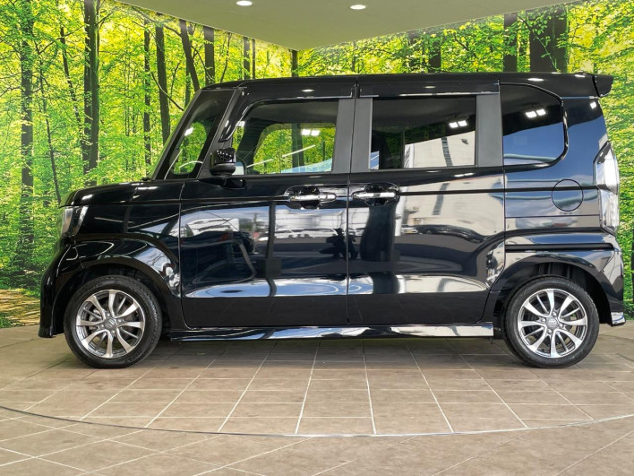 2022 Honda N-BOX CUSTOM 6BA-JF3 (UW-6a1a54dedc4ec)[19]