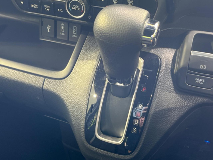 2023 Honda N-BOX CUSTOM 6BA-JF3 (UW-6a1a54dfa8780)[21]