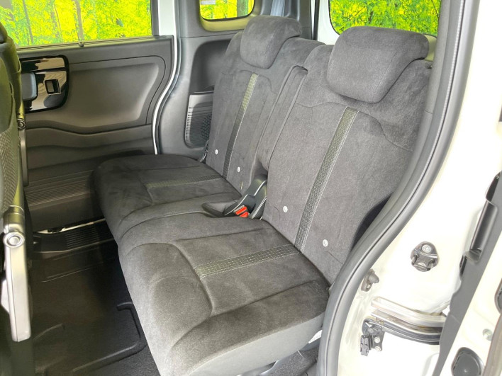 2023 Honda N-BOX CUSTOM 6BA-JF3 (UW-6a1a54e0815e4)[24]