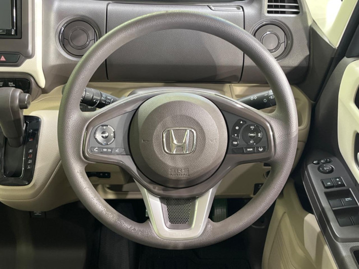 2017 Honda N-BOX DBA-JF4 (UW-6a1a54e20a6b3)[19]