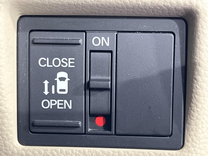 2017 Honda N-BOX DBA-JF4 (UW-6a1a54e20a6b3)[24]