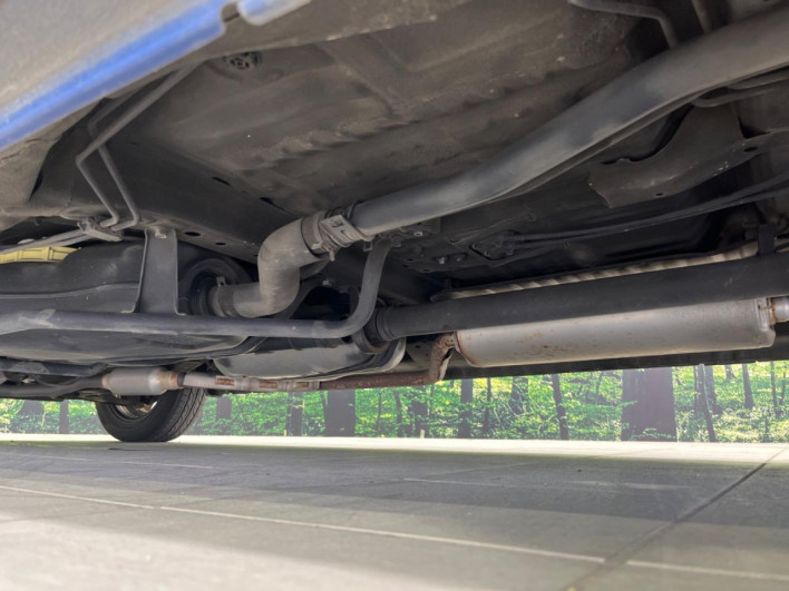 2017 Honda N-BOX DBA-JF4 (UW-6a1a54e20a6b3)[12]