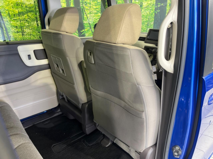 2017 Honda N-BOX DBA-JF4 (UW-6a1a54e20a6b3)[17]