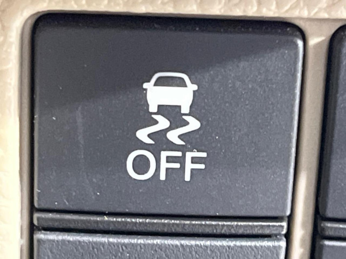 2017 Honda N-BOX DBA-JF4 (UW-6a1a54e20a6b3)[28]
