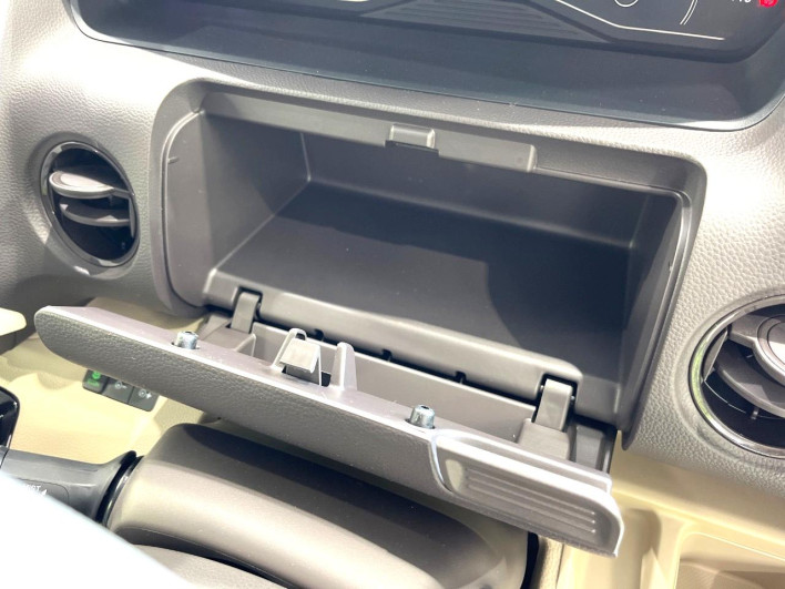 2020 Honda N-BOX 6BA-JF4 (UW-6a1a54e2b4d10)[18]