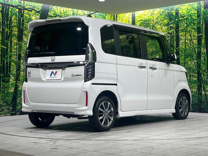 2022 Honda N-BOX CUSTOM 6BA-JF4 (UW-6a1a54e3d2401)[23]