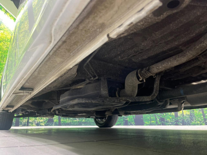 2022 Honda N-BOX CUSTOM 6BA-JF4 (UW-6a1a54e3d2401)[25]