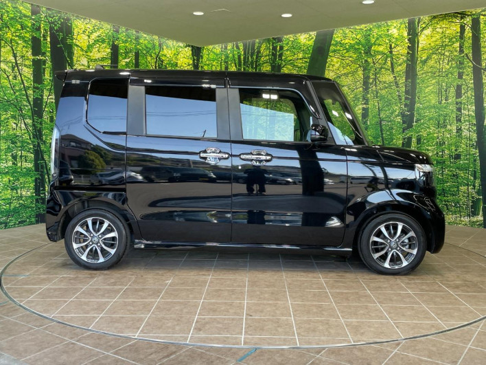 2023 Honda N-BOX CUSTOM 6BA-JF5 (UW-6a1a54e55c70f)[20]