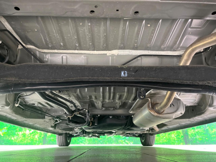 2024 Honda N-BOX CUSTOM 6BA-JF5 (UW-6a1a54e5c5510)[9]
