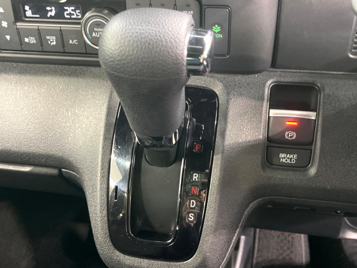 2024 Honda N-BOX CUSTOM 6BA-JF5 (UW-6a1a54e5c5510)[27]