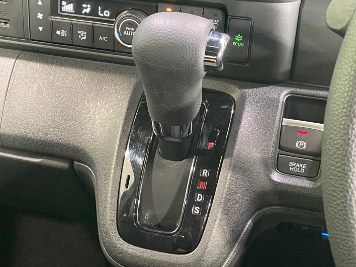 2024 Honda N-BOX CUSTOM 6BA-JF5 (UW-6a1a54e7f2657)[21]