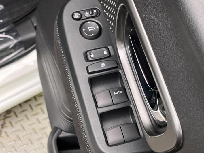 2024 Honda N-BOX CUSTOM 6BA-JF5 (UW-6a1a54e969ff2)[21]