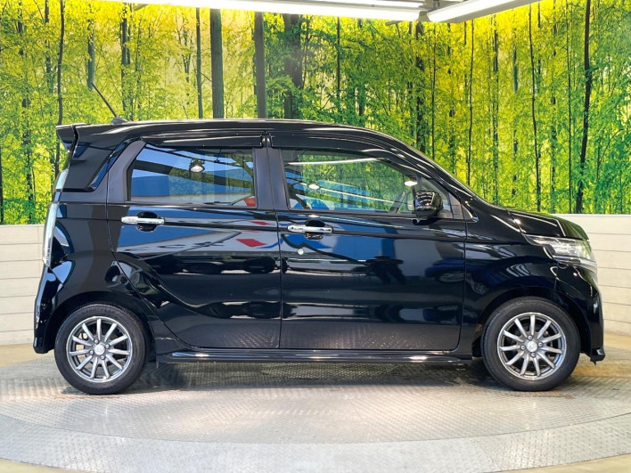 2013 Honda N-WGN Custom DBA-JH1 (UW-6a1a54f4e7c6a)[26]