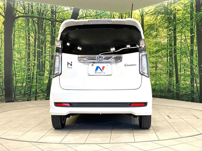 2014 Honda N-WGN Custom DBA-JH1 (UW-6a1a54f531200)[26]