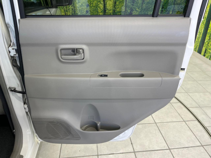 2013 Daihatsu Move Conte DBA-L575S (UW-6a1a550dd08af)[25]