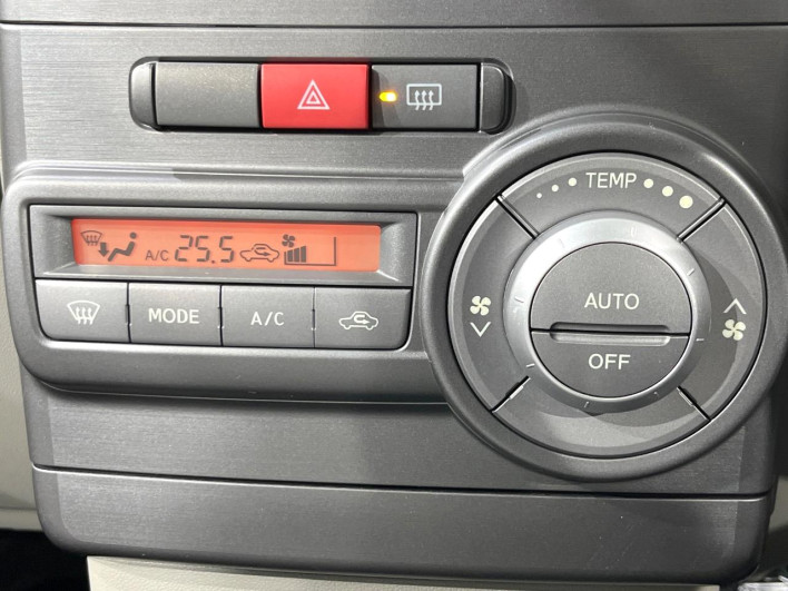 2015 Daihatsu Move Conte DBA-L585S (UW-6a1a550e824e4)[23]