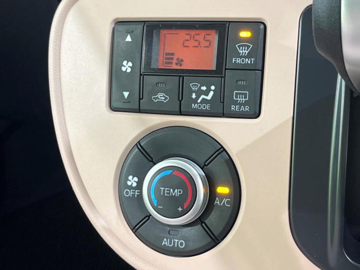 2015 Daihatsu Mira Cocoa DBA-L675S (UW-6a1a551074bc2)[28]