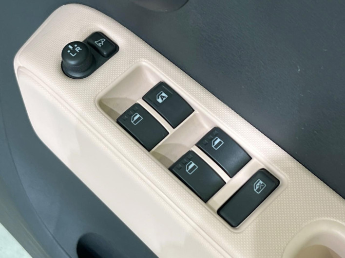 2015 Daihatsu Mira Cocoa DBA-L675S (UW-6a1a551074bc2)[12]