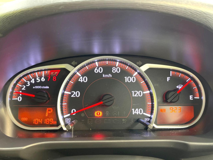 2014 Daihatsu Move DBA-LA100S (UW-6a1a551345be3)[29]