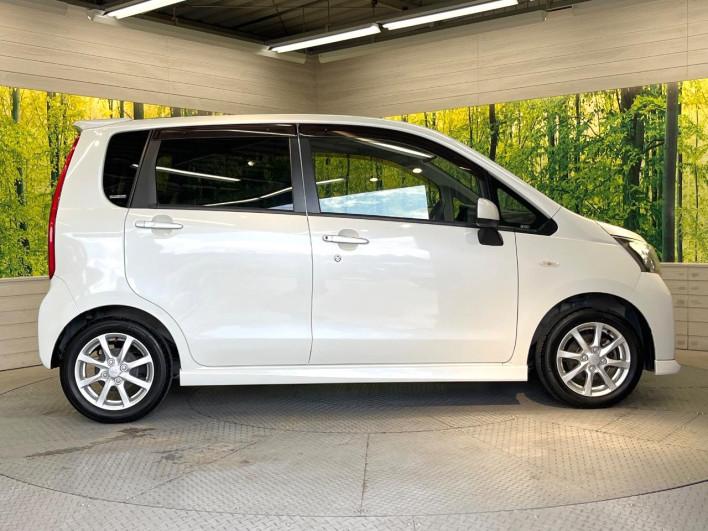 2014 Daihatsu Move DBA-LA100S (UW-6a1a551345be3)[11]