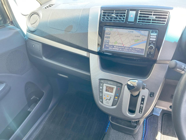 2014 Daihatsu Move DBA-LA100S (UW-6a1a5513b8cbe)[12]