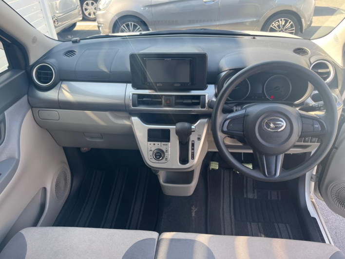 2016 Daihatsu Cast DBA-LA250S (UW-6a1a5517c2548)[24]