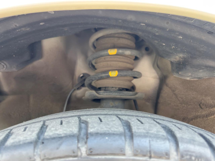 2016 Daihatsu Cast DBA-LA250S (UW-6a1a5517c2548)[10]