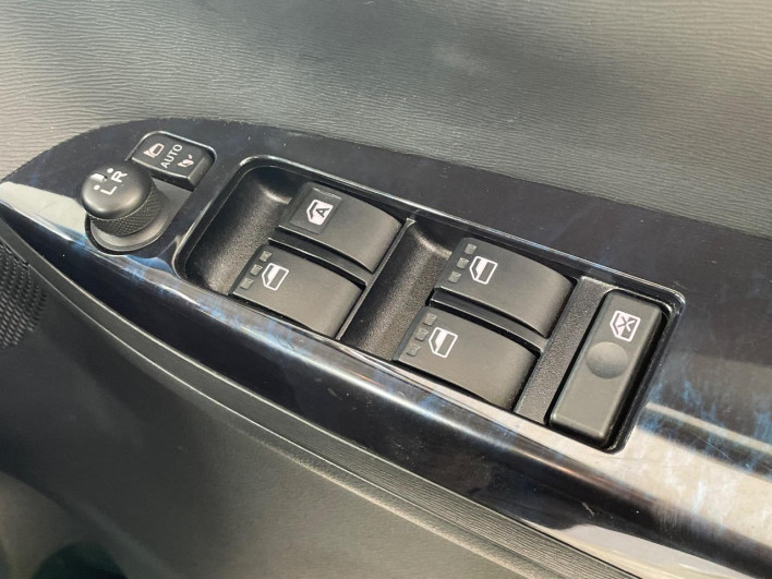 2016 Daihatsu Tanto DBA-LA600S (UW-6a1a552334aa5)[15]