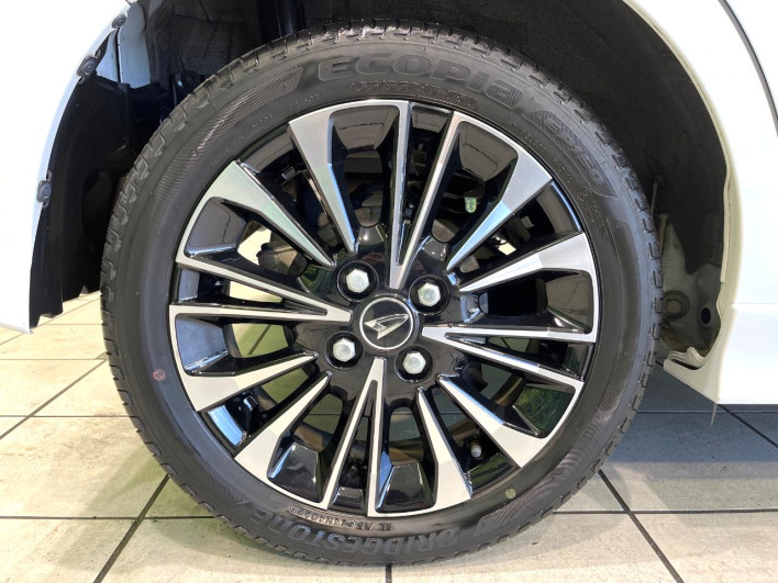 2022 Daihatsu Tanto 5BA-LA650S (UW-6a1a55298996d)[15]